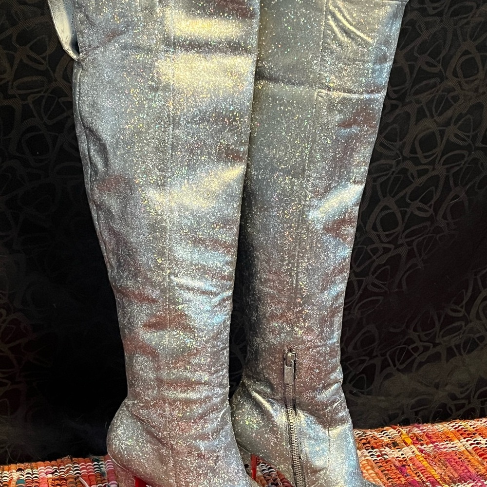 Silver Heeled Boots with Metallic Finish